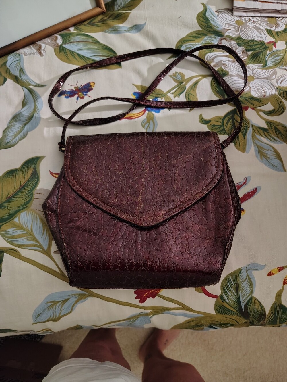 Brown Vintage Crocodile-embossed Women's Envelope Brown Textured Crossbody Bag
